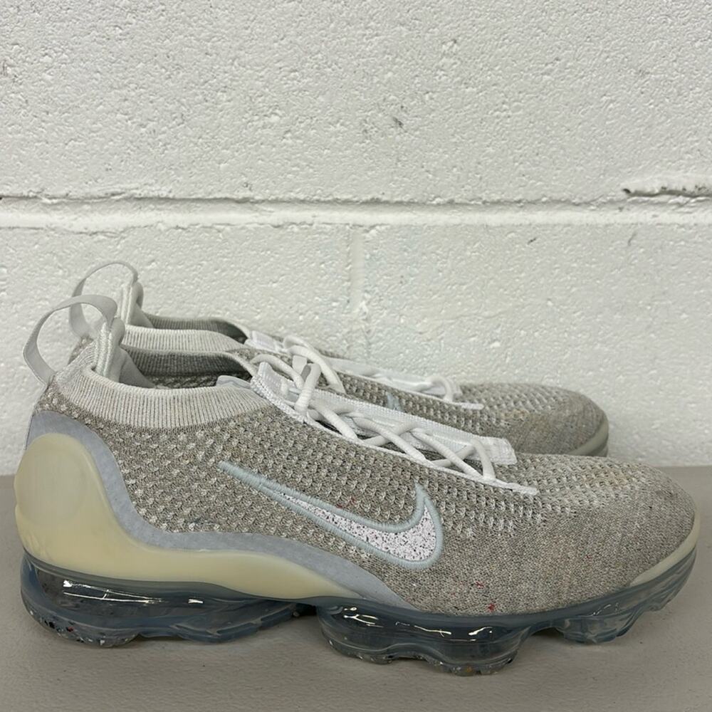 Nike Air Vapormax 2021 FK Womens White/White-Pure Platinum Sz 7.5  (DC4112-100)